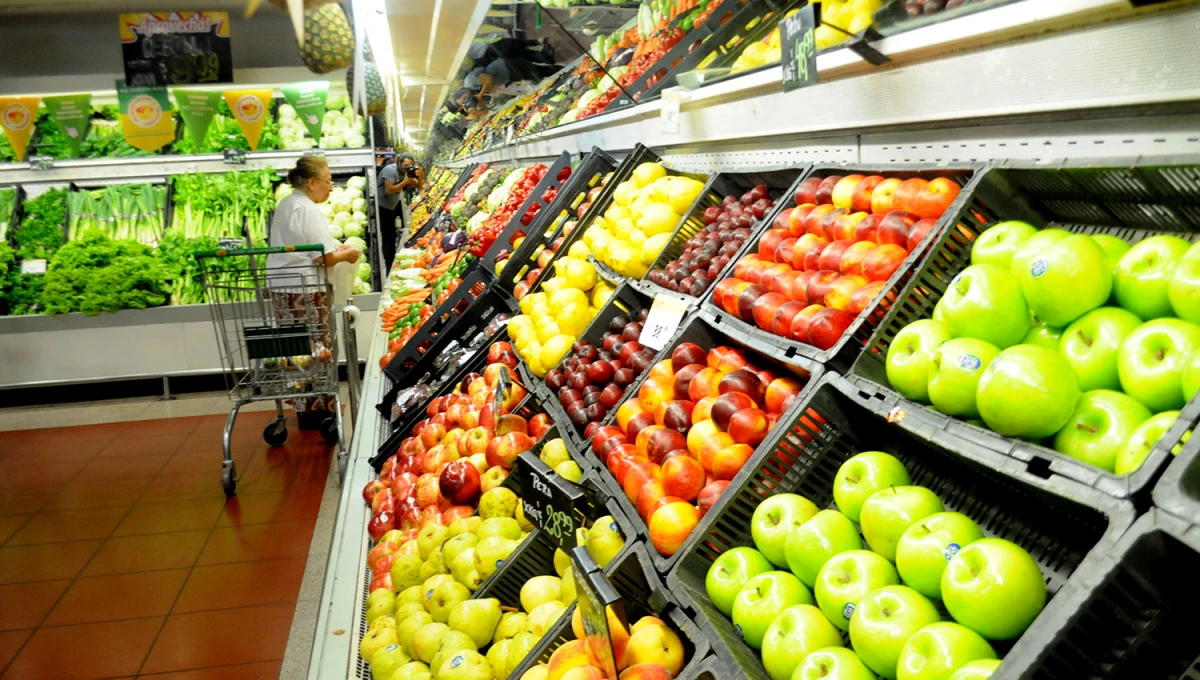 EN GÓNDOLAS. Frutas y verduras no evidenciaron subas sustanciales durante noviembre.