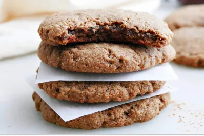 Deliciosas galletas de jengibre sin harina, azúcar ni gluten para esta Navidad