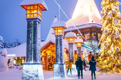 El turismo en el pueblo de Papá Noel en Finlandia no para de crecer y preocupa cada vez más a los locales