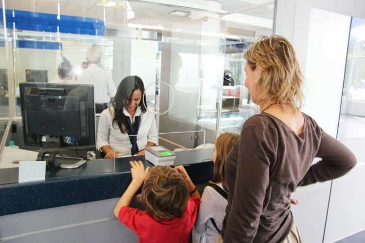 “PERMISOS AL INSTANTE”. En los pasos fronterizos pueden tramitarse.