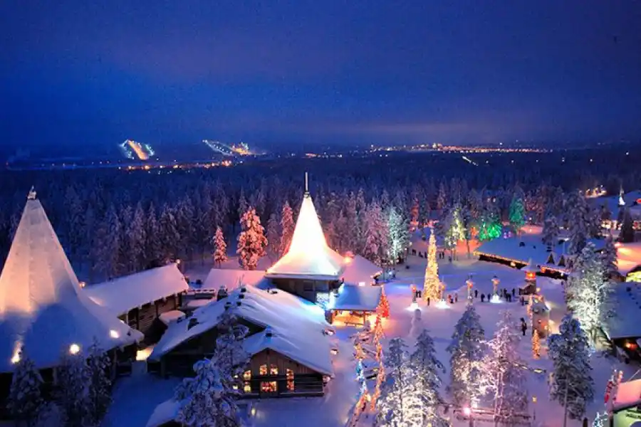 Los locales de Rovaniemi se enfrentan a desafios por la llegada masiva de turistas. 