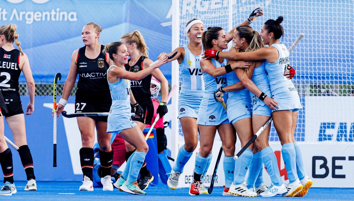 EN SANTIAGO. Las Leonas vienen de caer por penales ante Alemania y cerrarán el año ante Países Bajos.