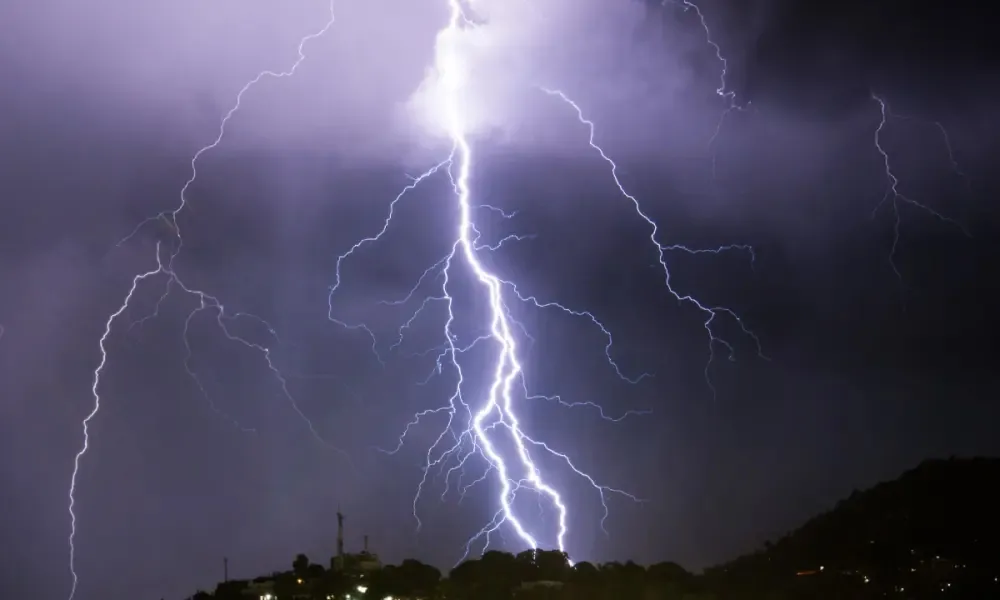 Alerta amarilla y naranja por fuertes tormentas: cuáles son las provincias afectadas