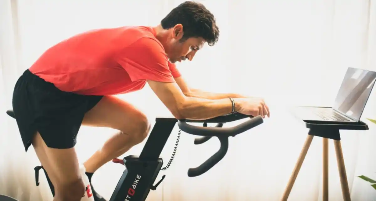 La bicicleta estática puede ayudar a estimular la memoria. 