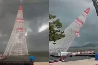 Tragedia en Brasil: cayó un árbol de Navidad flotante y mató a un joven