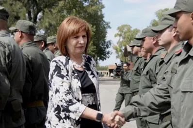 Programa cívico para jóvenes: diferencias con el servicio militar obligatorio y qué puede pasar en Tucumán