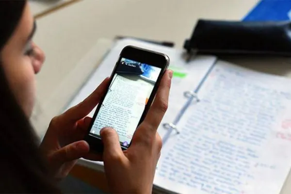 Encuesta: Tucumán restringirá los celulares en las escuelas ¿estás de acuerdo?