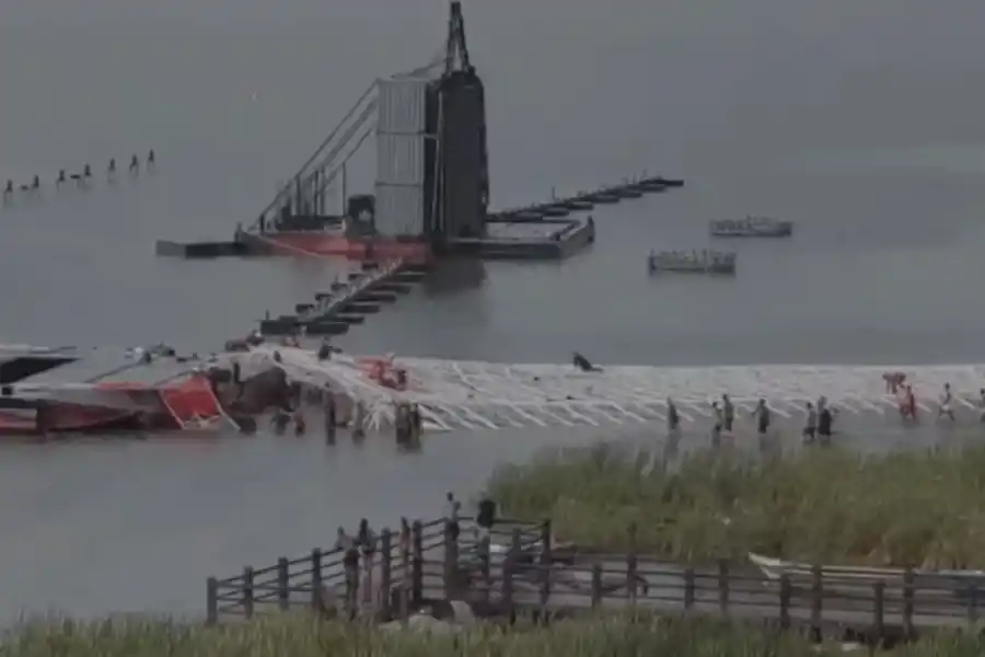 La inauguración del árbol estaba programada para el día de hoy.