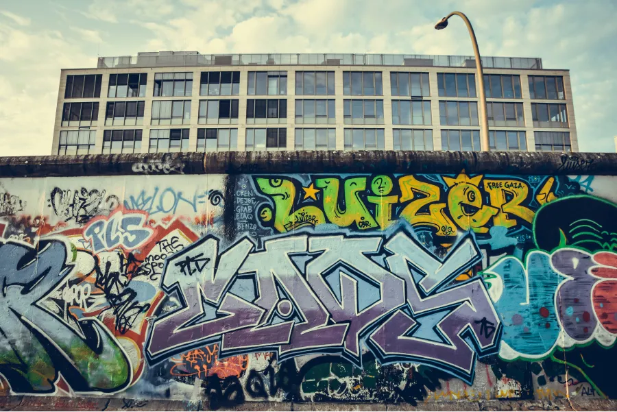 MURO DE BERLÍN. La imagen muestra un tramo de la pared que, tras la Segunda Guerra Mundial, dividió Alemania oriental y occidental. / UNSPLASH