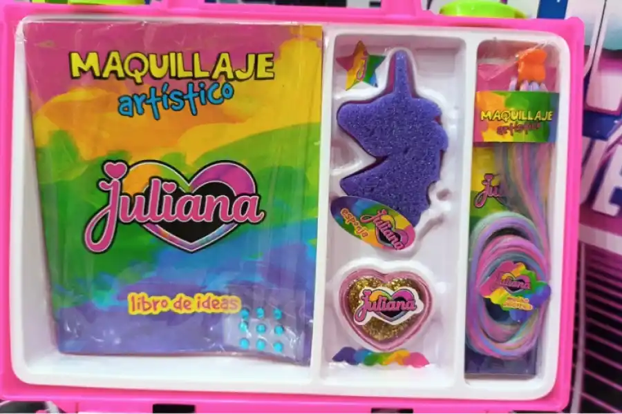 CREATIVIDAD EN CADA DETALLE. Con Juliana Maquillaje Artístico, se podía diseñar y crear un mundo de estilo. / EL MUNDO DE JULIANA.