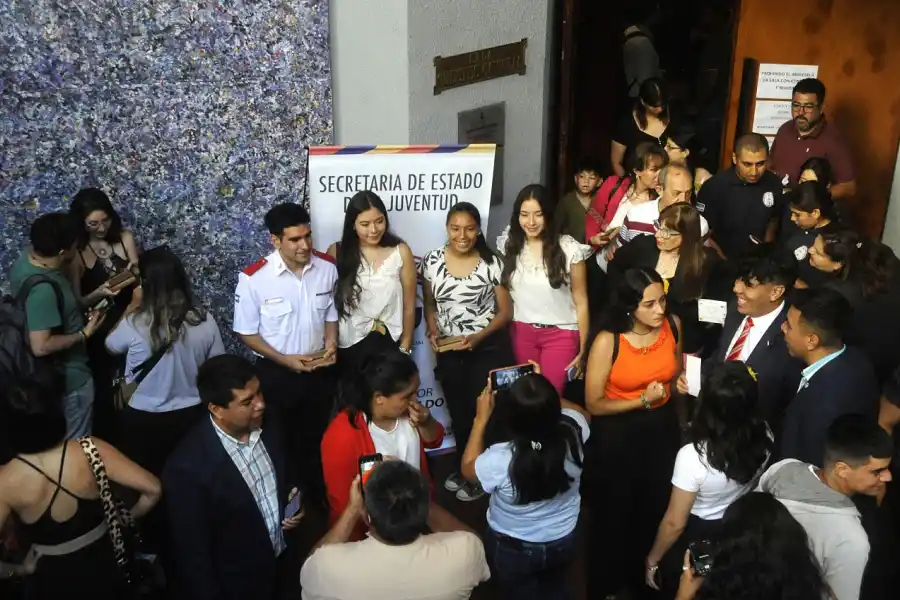 SALA LLENA. Más de 180 personas estuvieron presentes en el acto de la SECRETARÍA DE ESTADO DE JUVENTUD./ LA GACETA