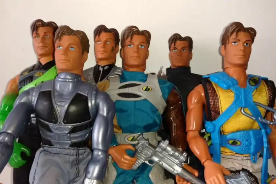 UN HÉROE EN LA ACCIÓN. Sus misiones de alto riesgo inspiraban a los más valientes. / REDDIT MAX STEEL.