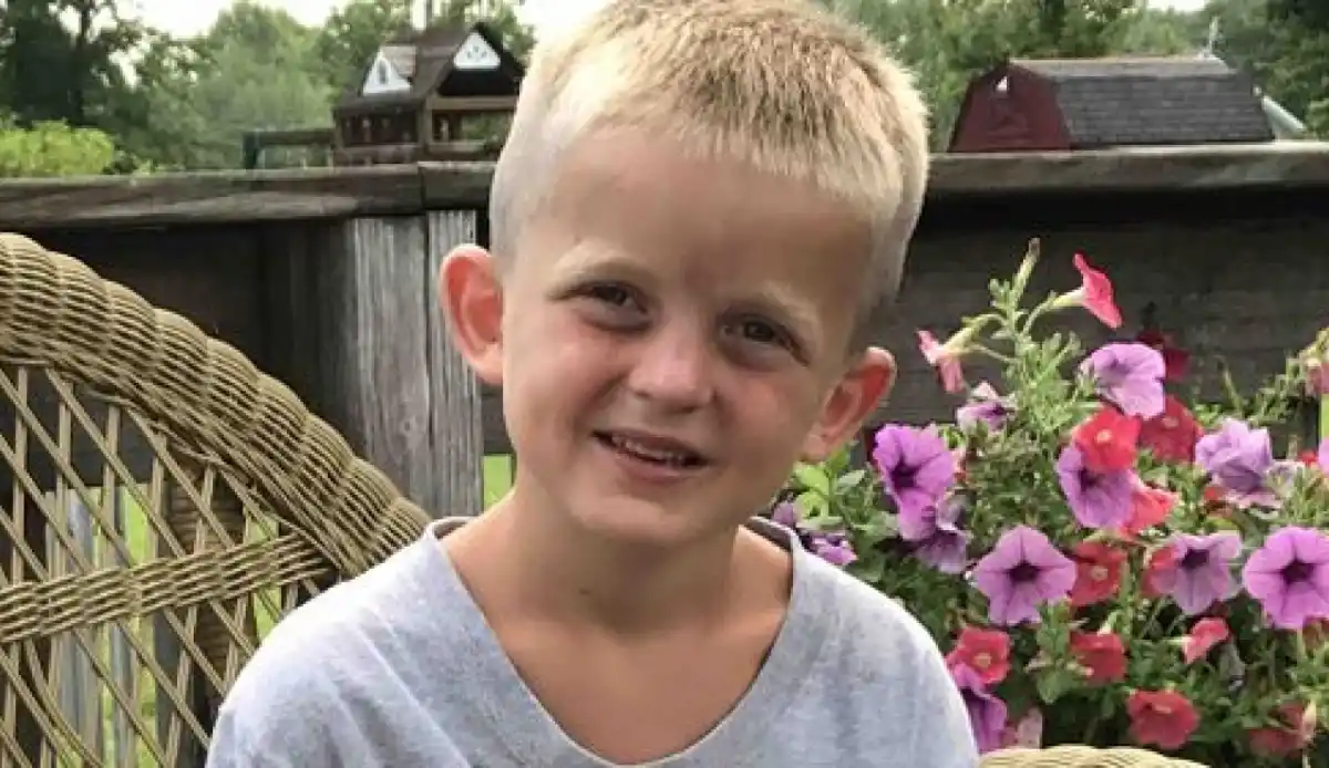 Wyatt Shaw pasó 11 días sin dormir cuando tenía siete años. 