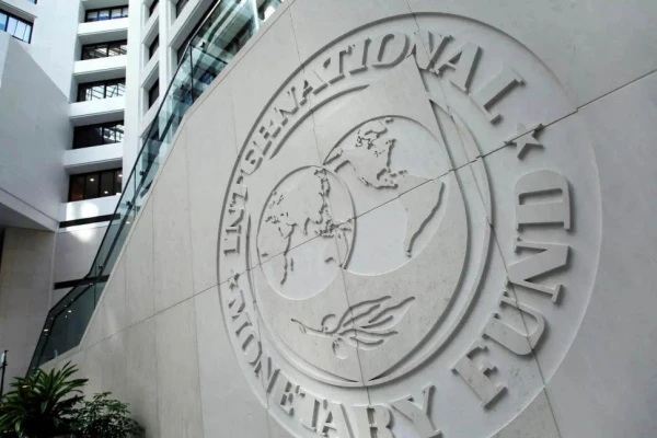 El Fondo Monetario Internacional negocia un nuevo programa para Argentina
