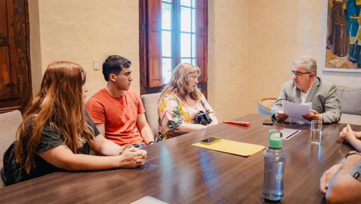 PRIMER ENCUENTRO. Jalil mantuvo esta semana una reunión con la familia de Gallo, antes de acordar el viaje hacia Tucumán.