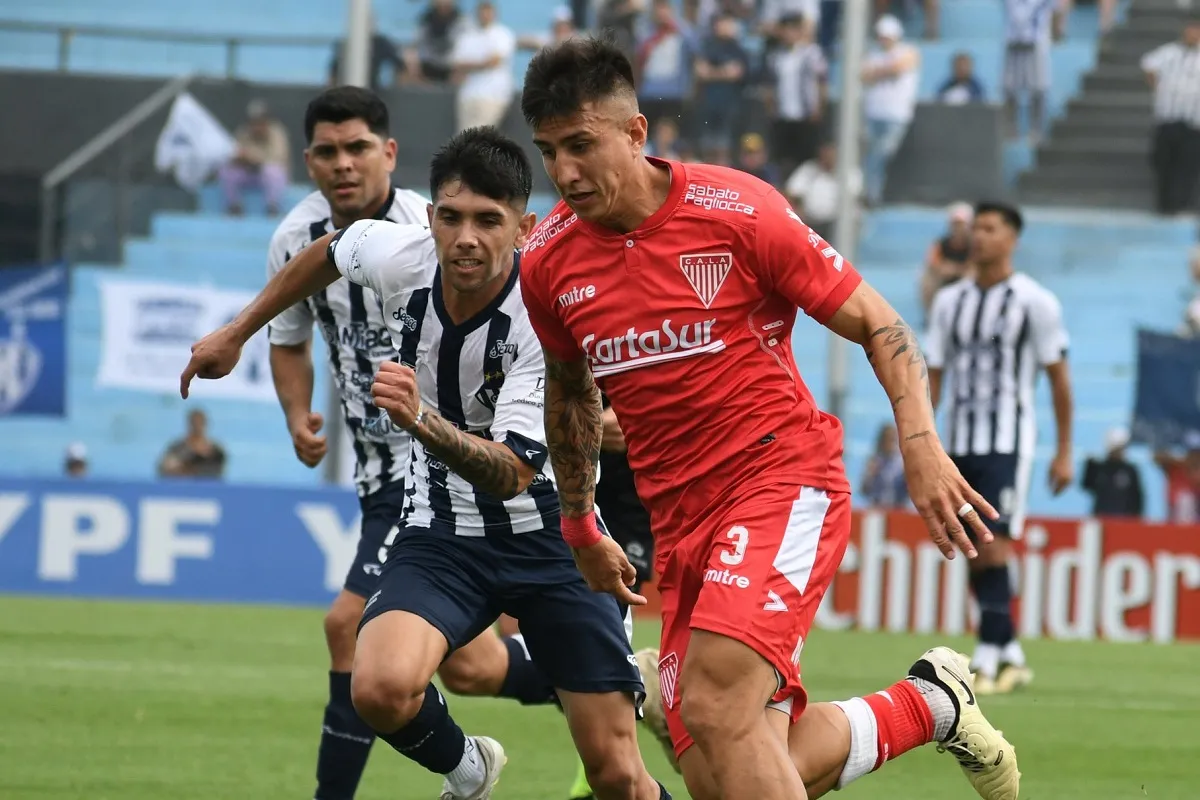 OTRO ASCENSO. Los Andes fue superior a Sarmiento de La Banda y se quedó con la clasificación a la segunda categoría del fútbol argentino.