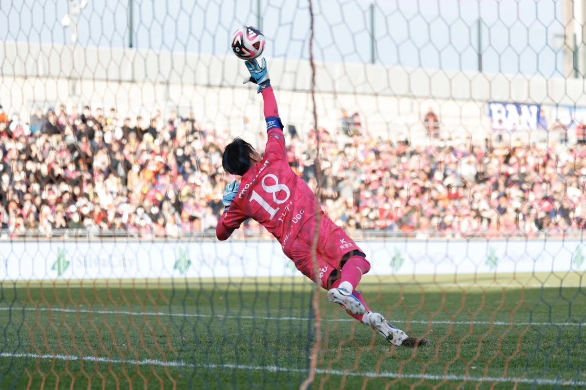 PROTAGONISTA. Yuta Minami se marcó un gol en propia puerta y despertó todo tipo de sospechas.