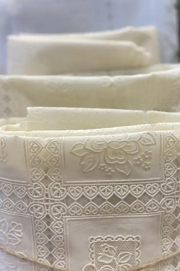 Lifestyle: cómo decorar tu casa en 2025 y tips para estas fiestas