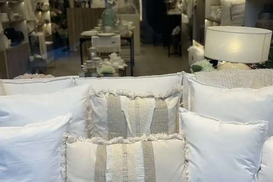 Lifestyle: cómo decorar tu casa en 2025 y tips para estas fiestas