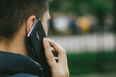 Para evitar estafas, estas son las frases que debes responder cuando te llaman de números desconocidos