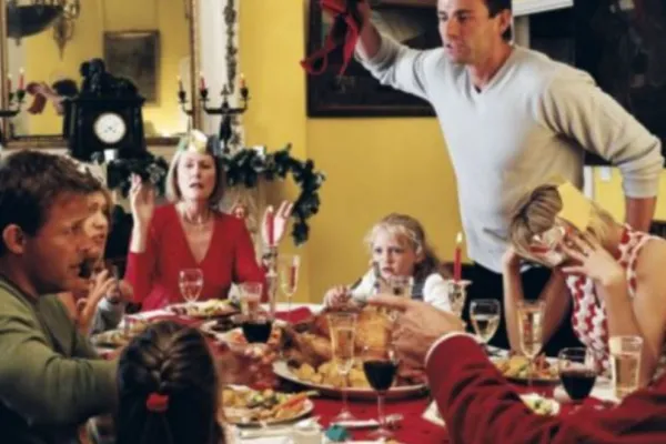 Siete consejos psicológicos para evitar conflictos familiares en la mesa navideña