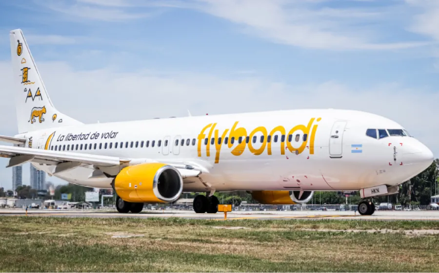 Flybondi reprogramó más de 70 vuelos antes de Navidad y Año Nuevo: el comunicado de la aerolínea ante el enojo de los pasajeros