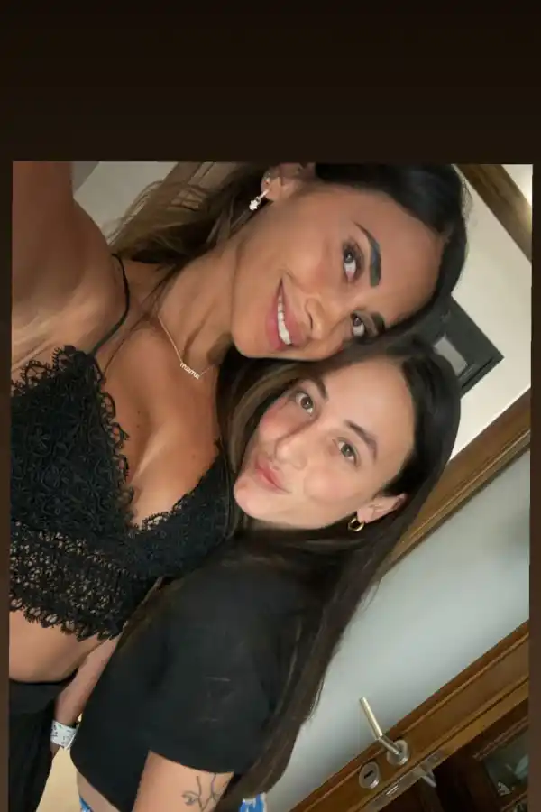 Antonela Roccuzzo junto a su prima