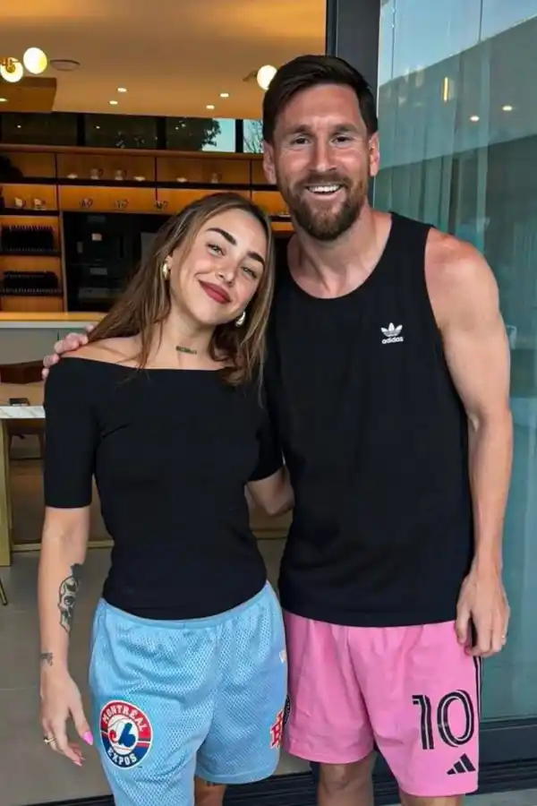 Un encuentro épico: Lionel Messi y Nicki Nicole posaron juntos en Rosario