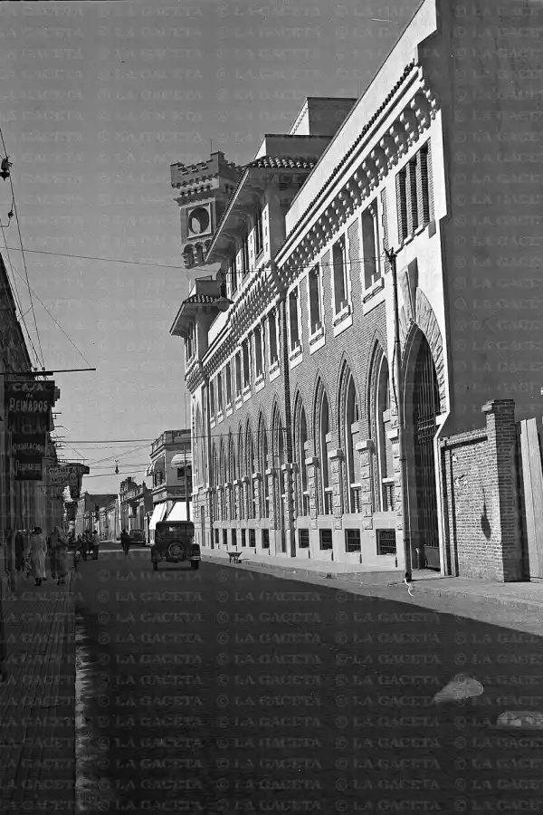 Recuerdos fotográficos: la carretilla del Correo