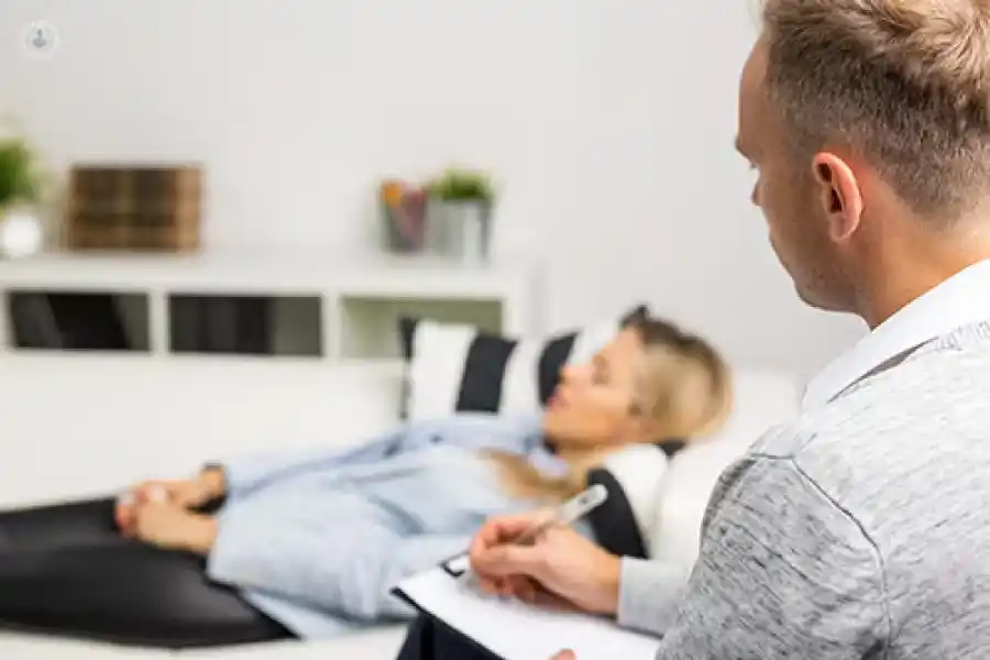 Cuánto debe cobrar un psicólogo una sesión de terapia, según el colegio que nuclea a estos profesionales