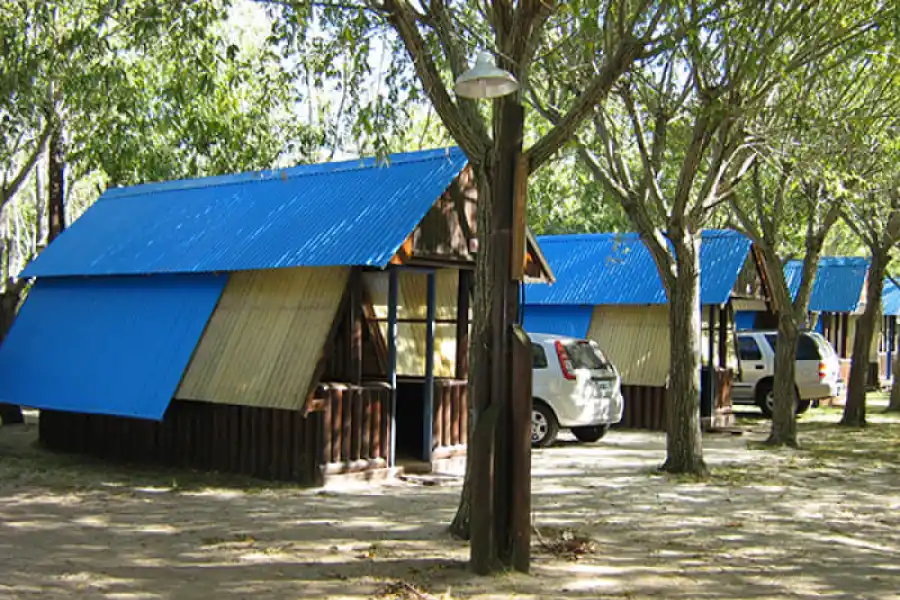 LOS 3 PINOS. Una opción para acampar muy elogiada en San Clemente del Tuyú. / LOS 3 PINOS