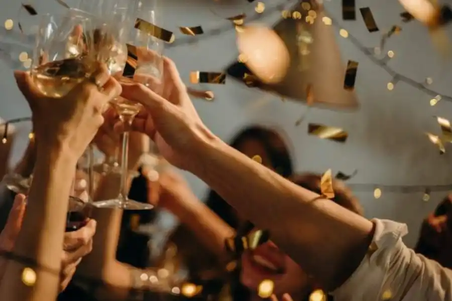 Tanto la soledad como la compañía pueden ser beneficiosos en año nuevo.