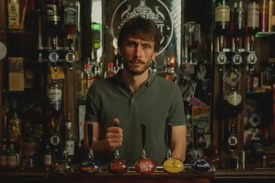 BEBÉ RENO. Duro drama psicológico, gran puesta en escena.