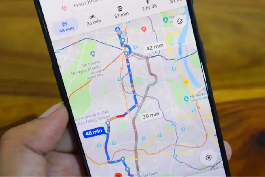 DESCARGAR MAPA. Una gran opción para ahorrar datos y batería es descargar los mapas de Google Maps. / PEXELS.