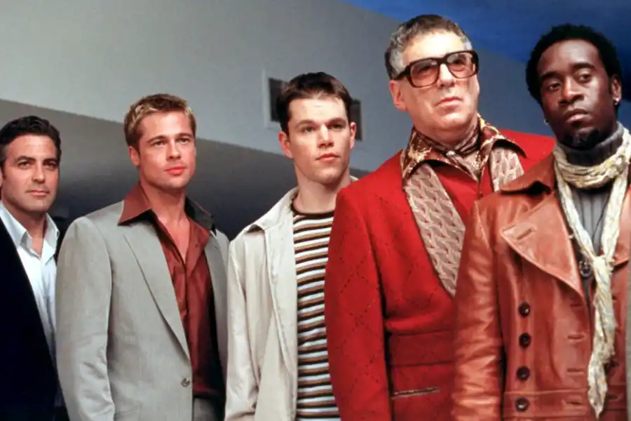 ROBO EN AÑO NUEVO. Los protagonistas de Ocean's Eleven (2001).