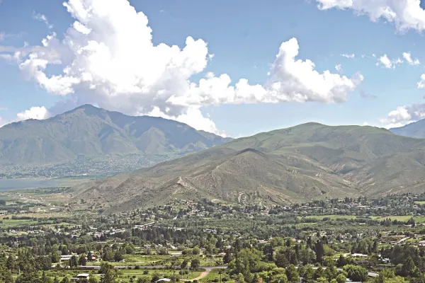 Sol, lluvia, estadías más cortas y baja ocupación hotelera: así arrancó la temporada en Tafí del Valle
