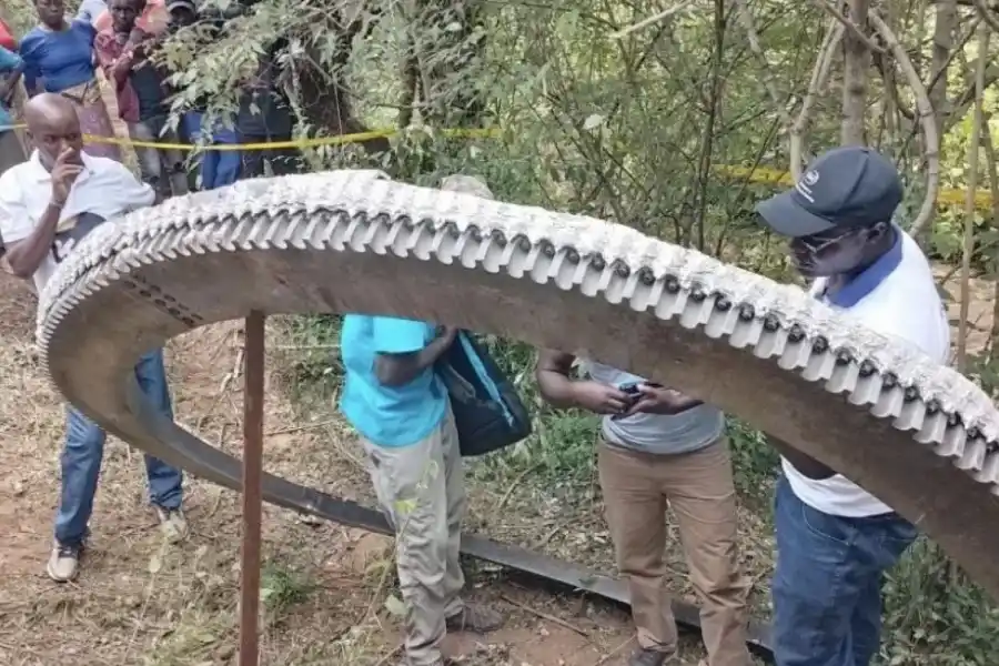 El objeto cayó el lunes pasado en el poblado de Mukuku, Kenia.