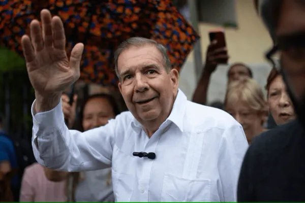 Edmundo González Urrutia llegó a Argentina y se reunirá con Javier Milei en Casa Rosada