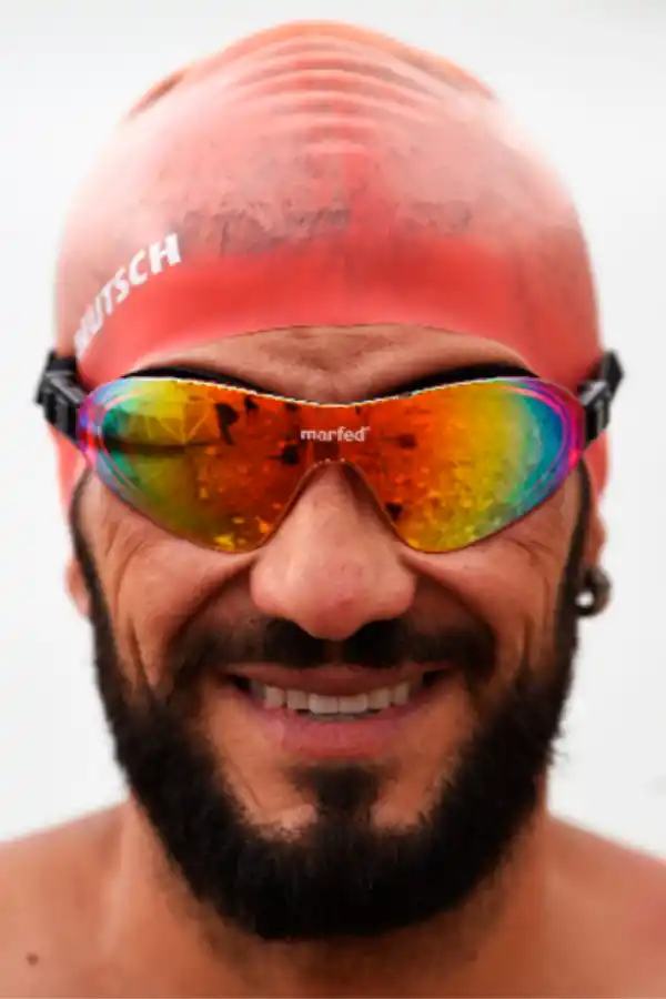 Son nadadores de aguas abiertas, entrenan en El Cadillal y se preparan para cruzar el Río de La Plata