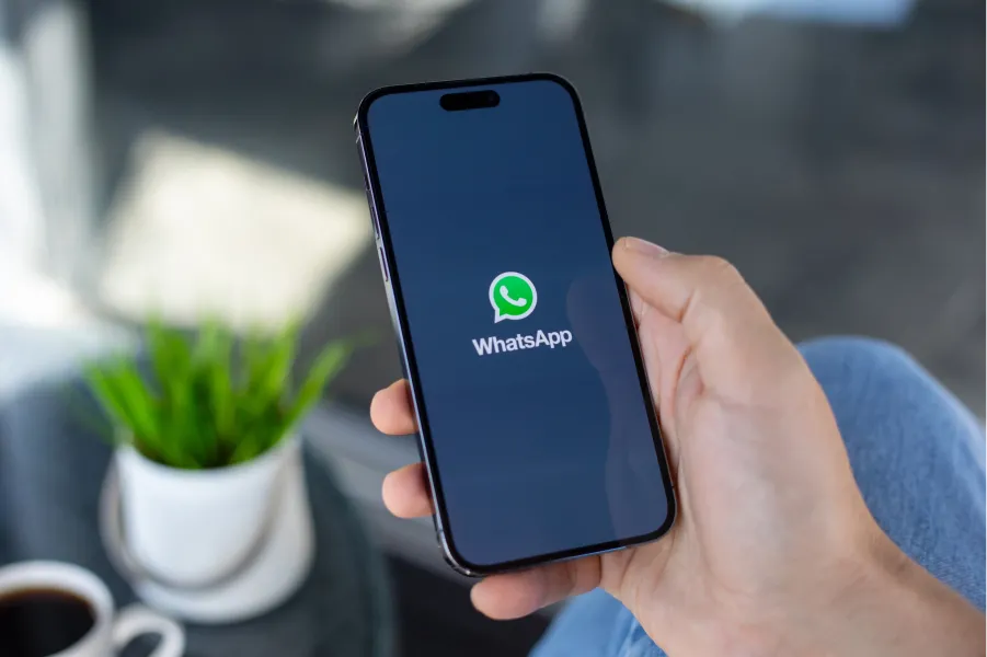 Tras el anuncio de incompatibilidad con algunos dispositivos, se recomienda realizar las copias de seguridad en ICloud y en Google Drive. 