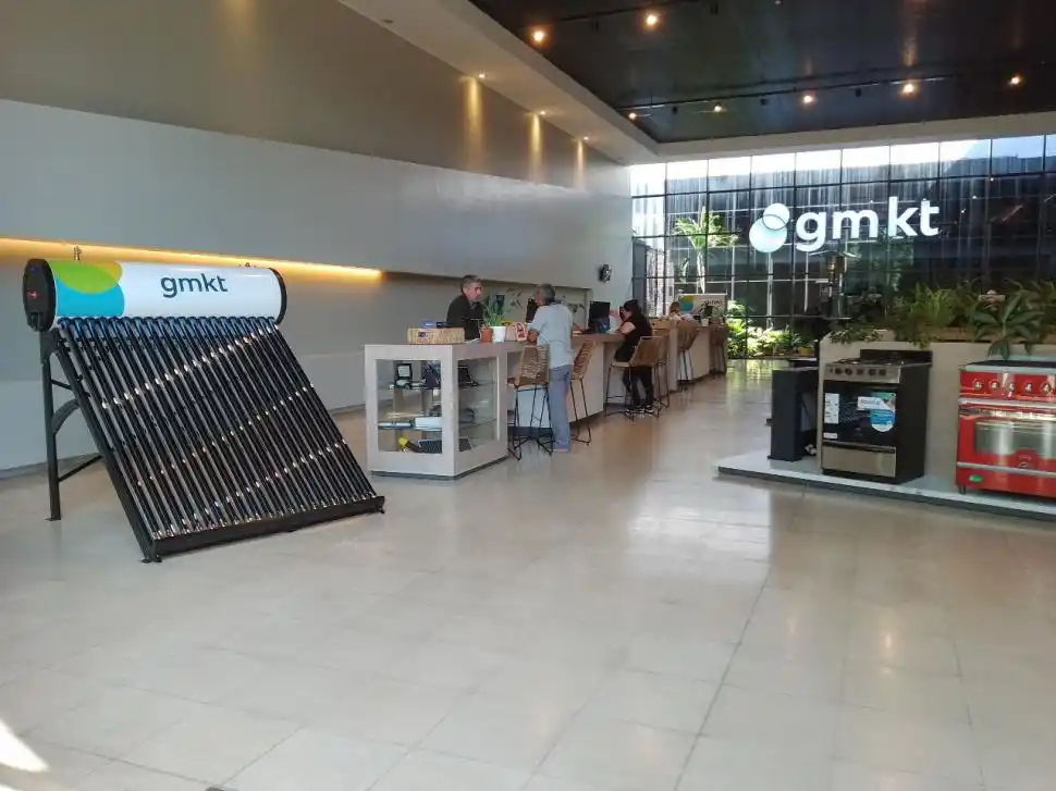 POR LA ECOLOGÍA. En las sucursales de GMKT encontrarás alternativas para abastecerte de energía renovable y así contribuir con el ambiente.