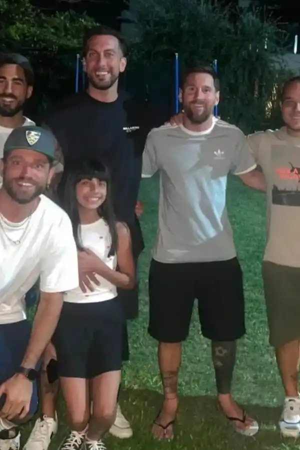 Emotivo encuentro entre Lionel Messi y sus ex compañeros de Newells: ¿Quiénes integraban el plantel?