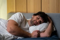 Estos son los seis alimentos que ayudan a conciliar el sueño