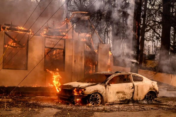 Los incendios obligan a reprogramar la temporada de premios en Los Ángeles