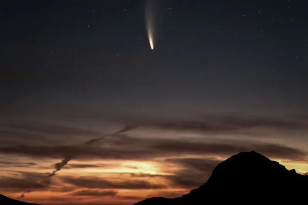 Su trayectoria permitirá al cometa brillar intensamente durante su paso cercano a la Tierra