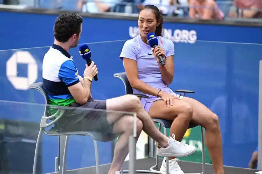 Qinwen Zheng en una entrevista. 