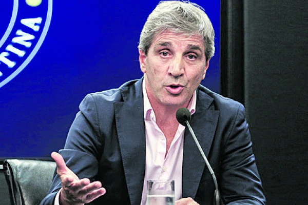 Luis Caputo apuntó contra los municipios por las tasas: “Obstaculizan la baja de la inflación”