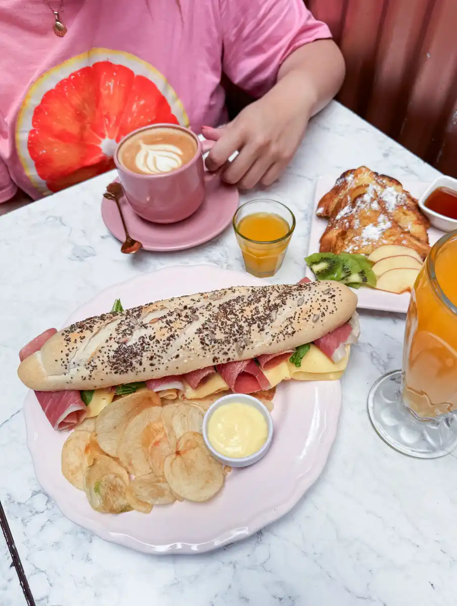 Bares temáticos en Tucumán: qué opciones hay y cuál es la que mejor se adapta a tu perfil