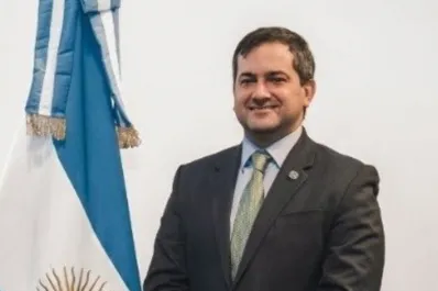 Milei removió de su cargo al titular del organismo antilavado