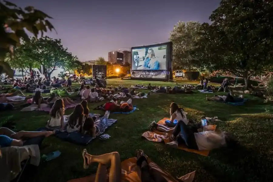 Las funciones se encuentran sujetas a reprogramación por lluvias.